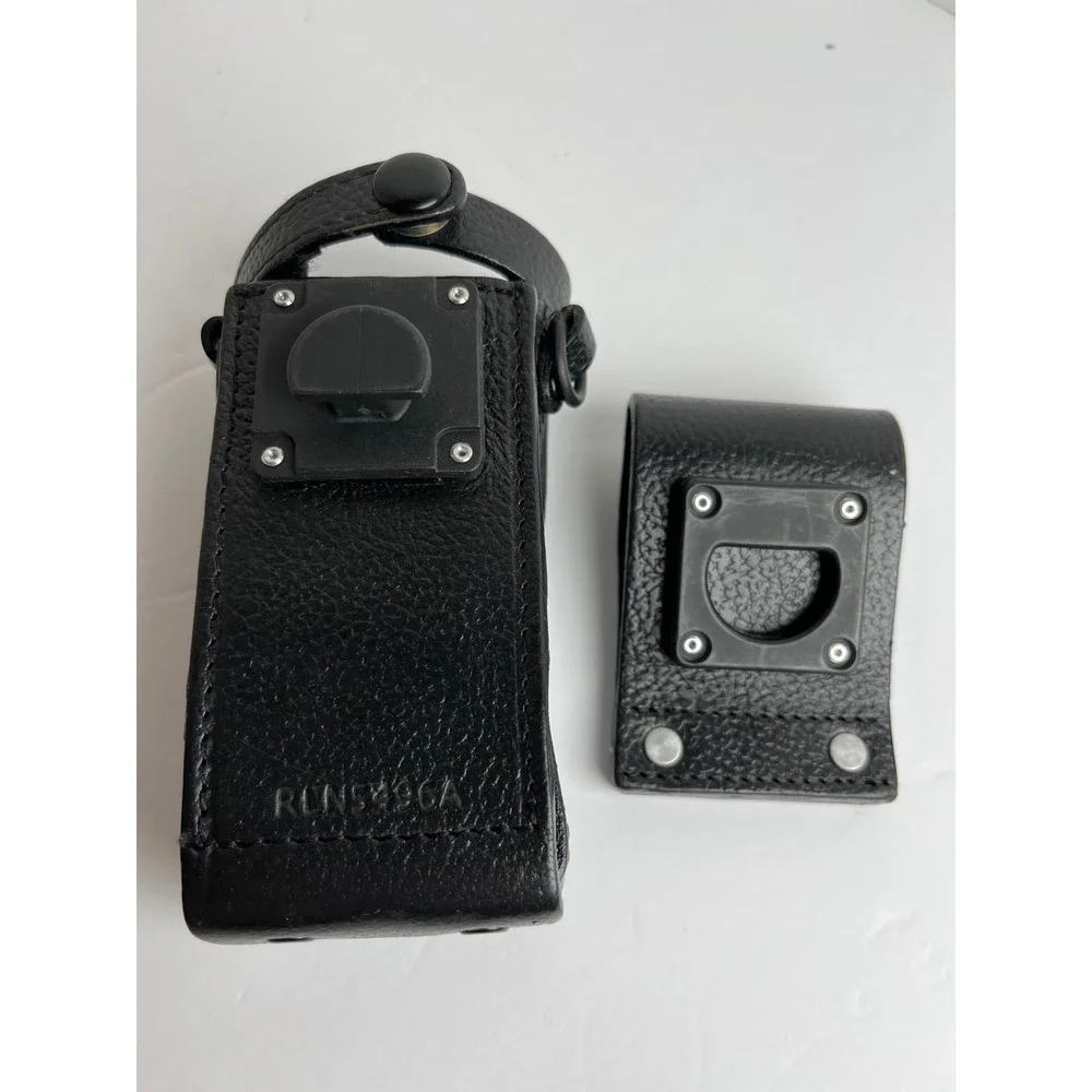 Motorola RLN5496A Genuine Leather Swivel Belt Loop Radio Carry Case Holster